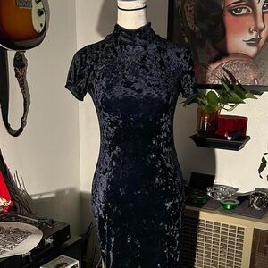 Vintage Whimsical Midnight Blue Crushed Velvet Velour Maxi Dress